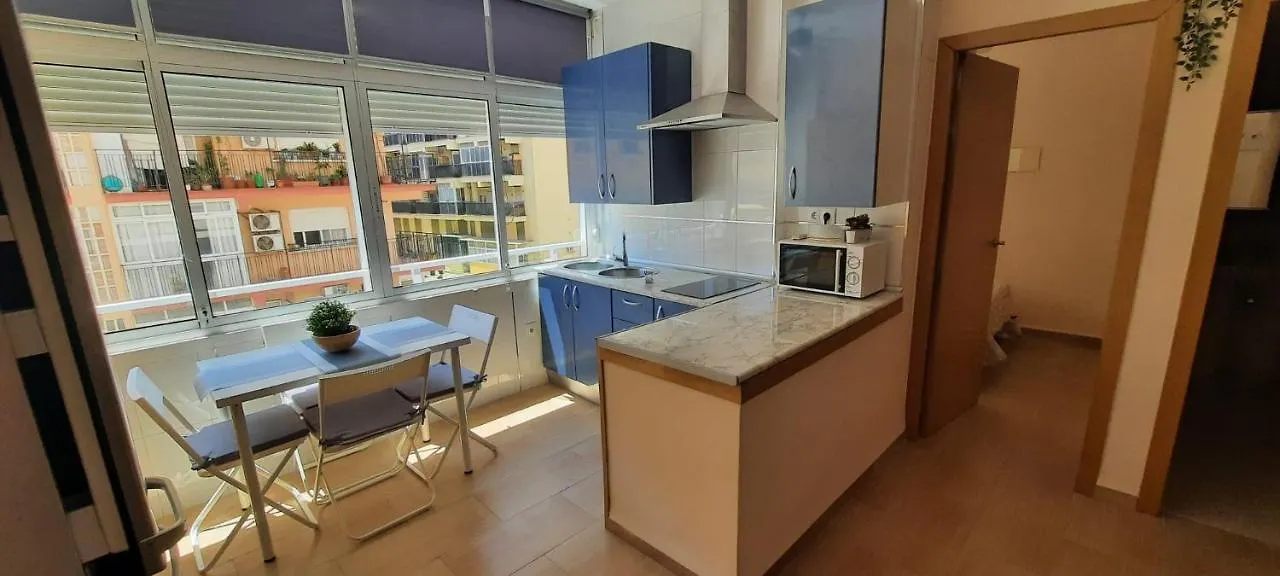 Precioso Y Acogedor Apartamento En Torremolinos Spain